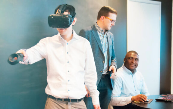 Visual Components Experience Viewer in Virtual Reality Visual Components Experience Viewer in Virtual Reality